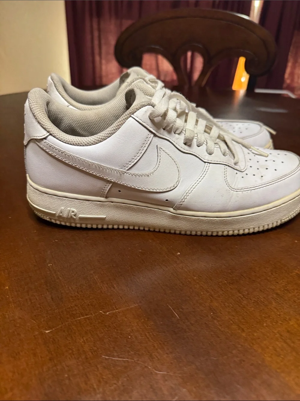 Nike Men’s White Low-Top Leather Sneakers